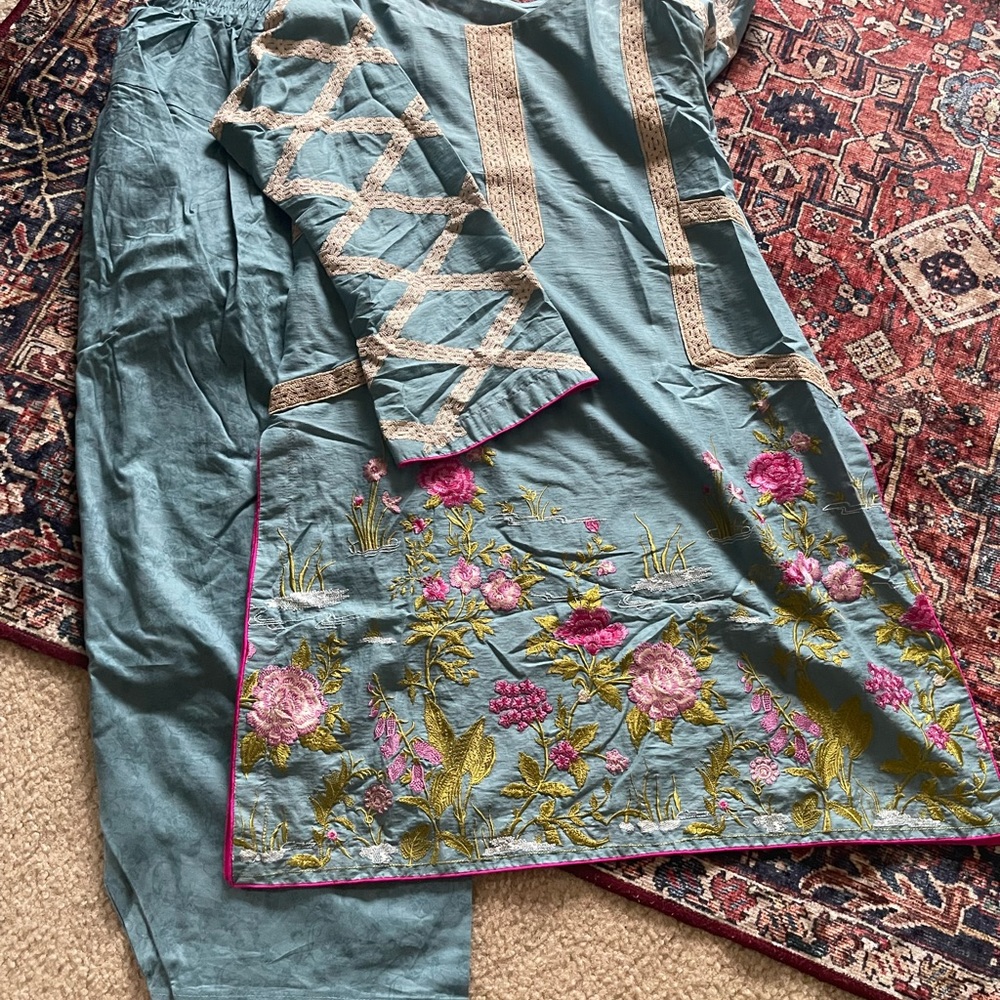 Bundle 2 Suits - image 3